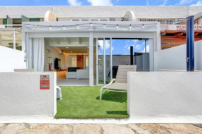 New - Amazing apartment by the beach